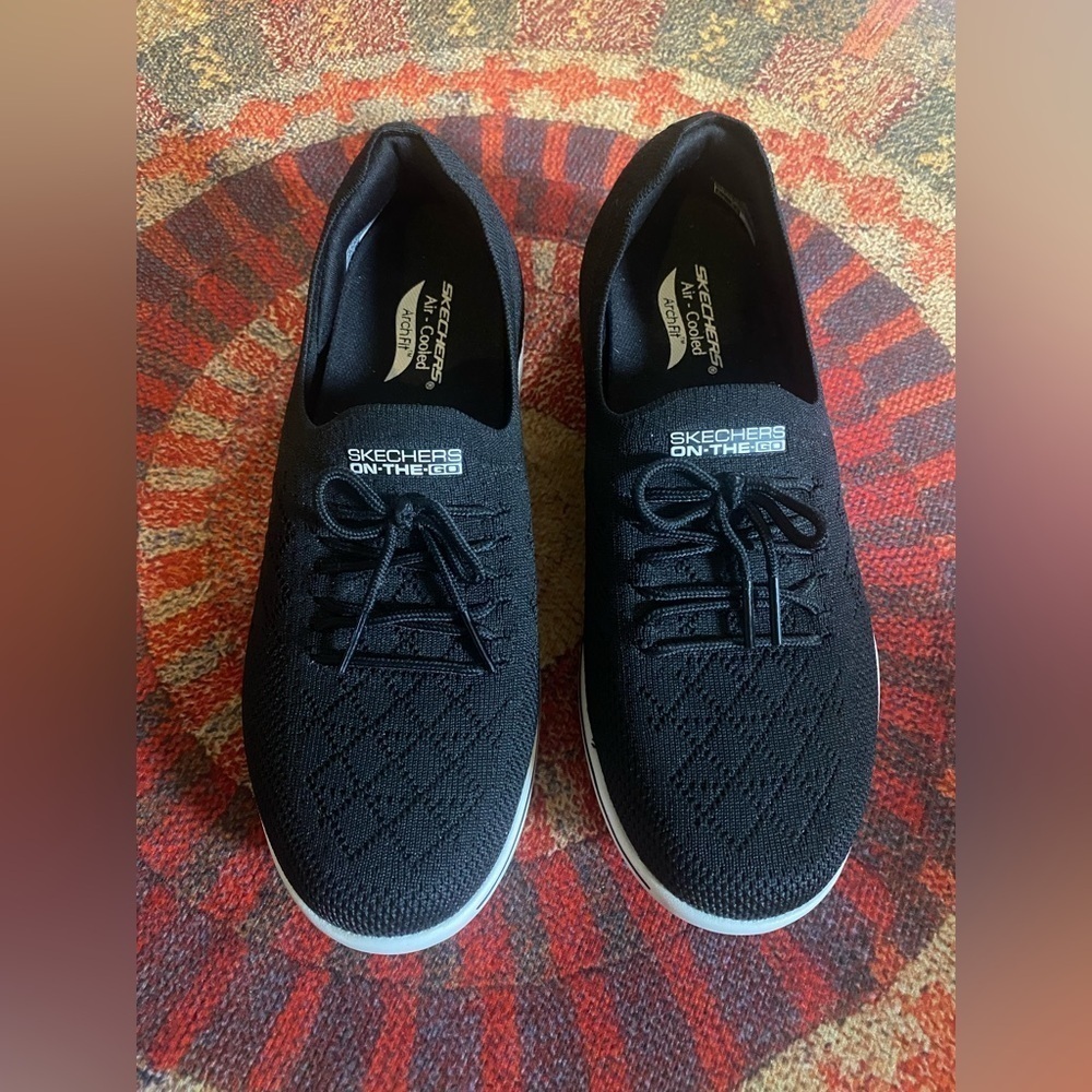 Skechers on the go Air-cooled arch fit